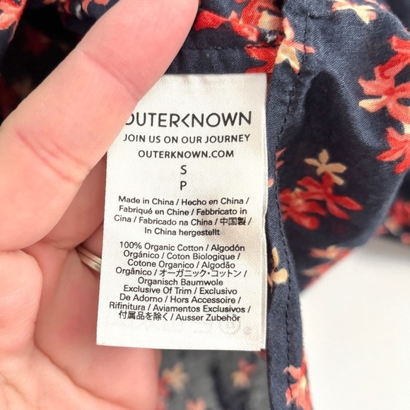 OUTERKNOWN Navy Blue Floral Button Up Long Sleeve Blouse Women’s Size Small - Picture 6 of 10